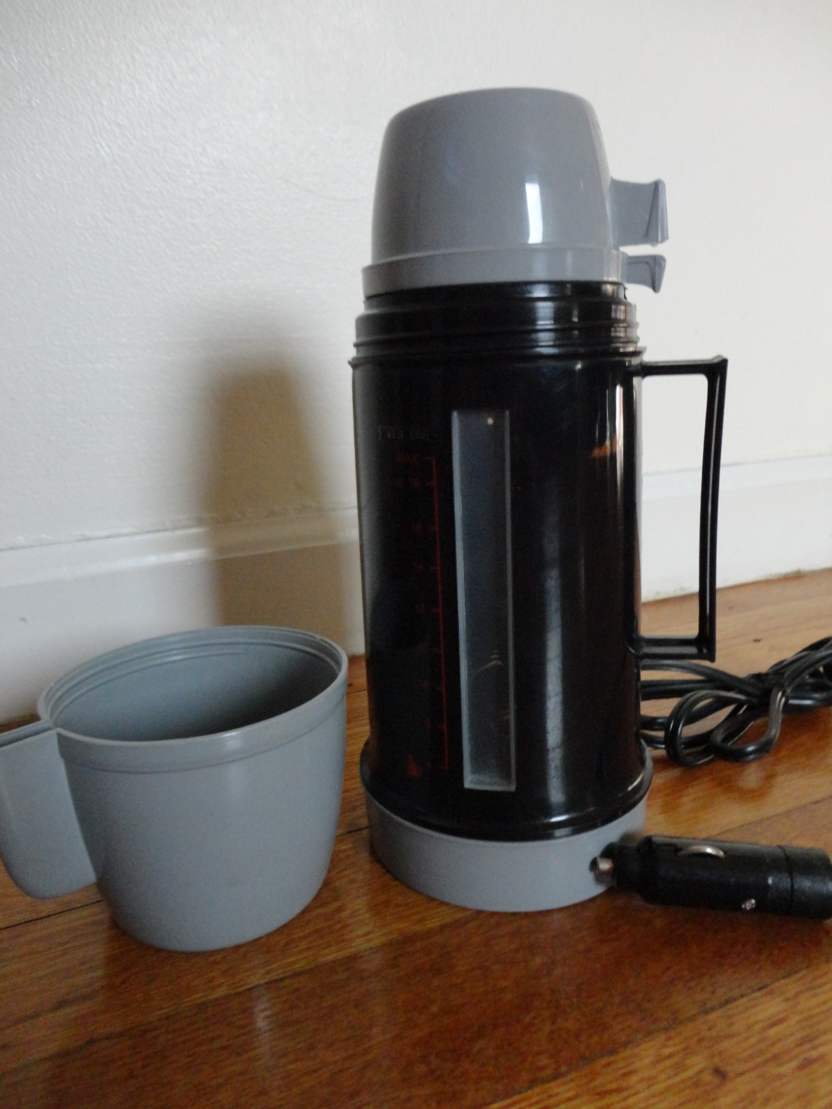 NOS Vintage 12 Volt Car Adapter Electric Brewing & Heating Thermos - Black