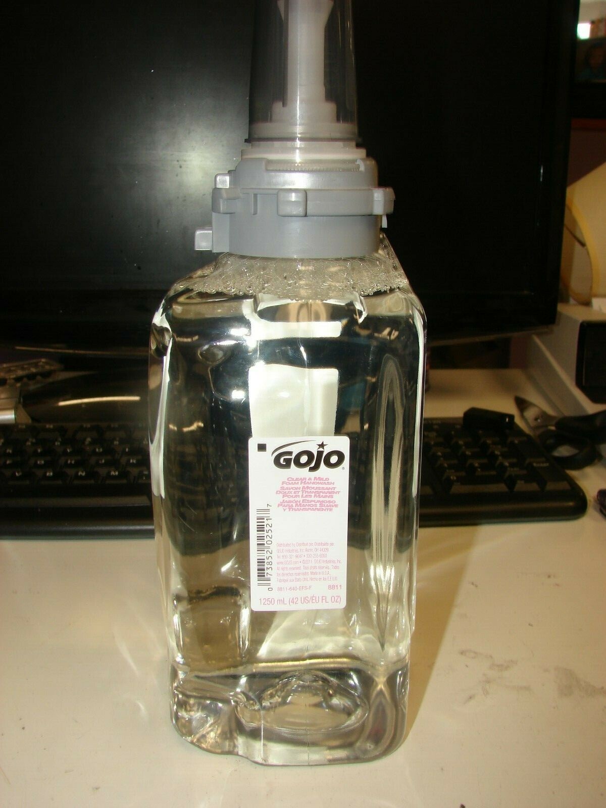 GOJO Clear & Mild Foam Handwash 1250 mL Refill for GOJO ADX-12™ Dispenser