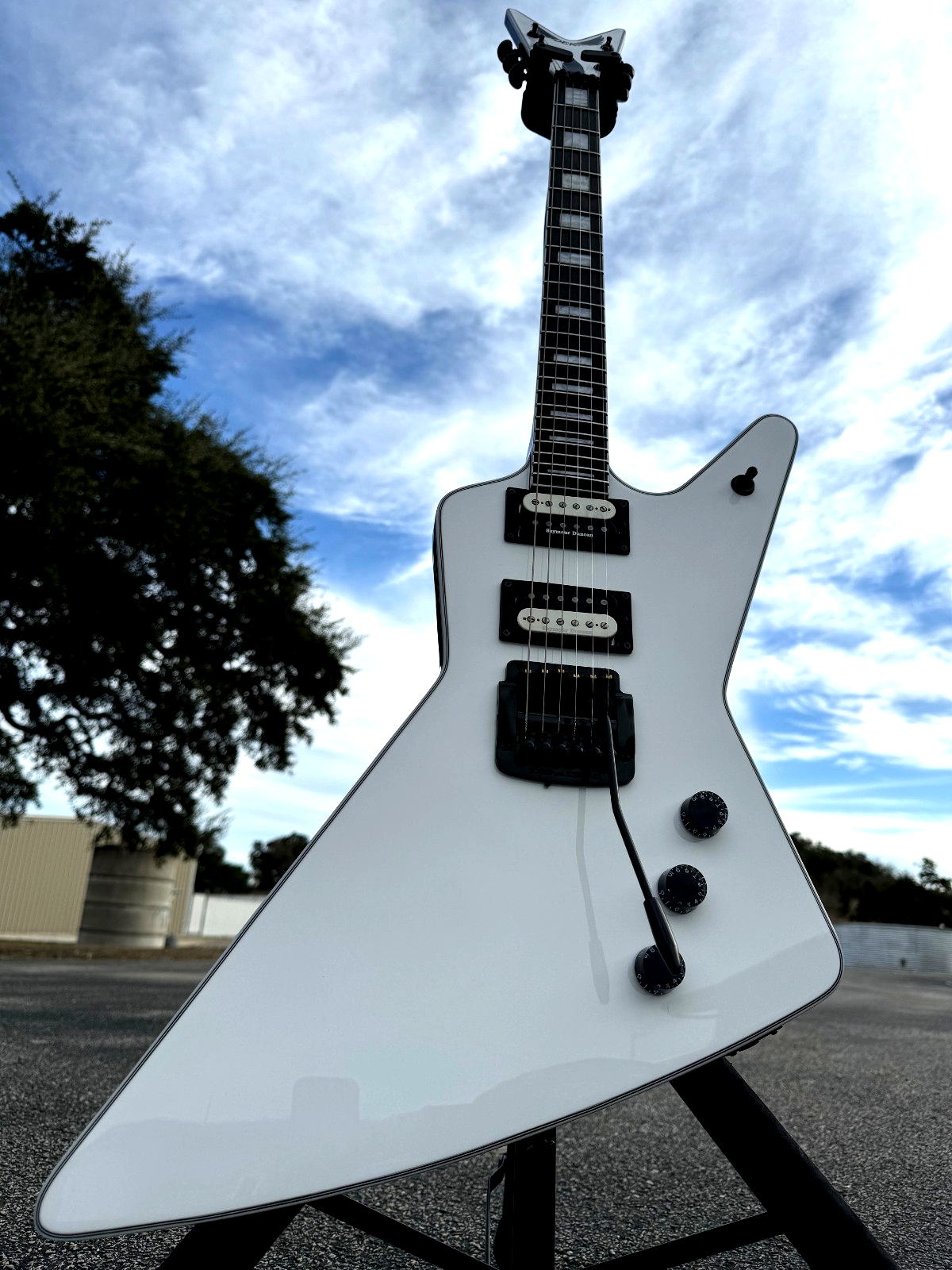 ギター Nutz Dean Guitars ZX - Classic Black - Muziker