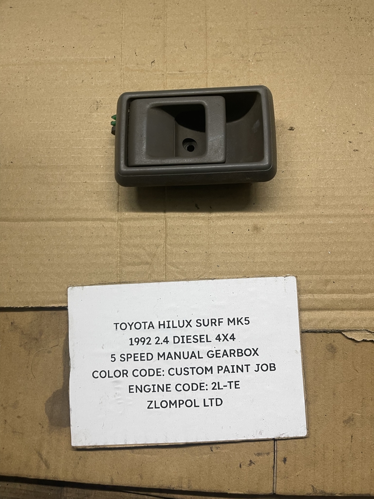 Toyota Hilux Surf Mk5 1992 2.4D - Near Side Inside Door Pull Handle