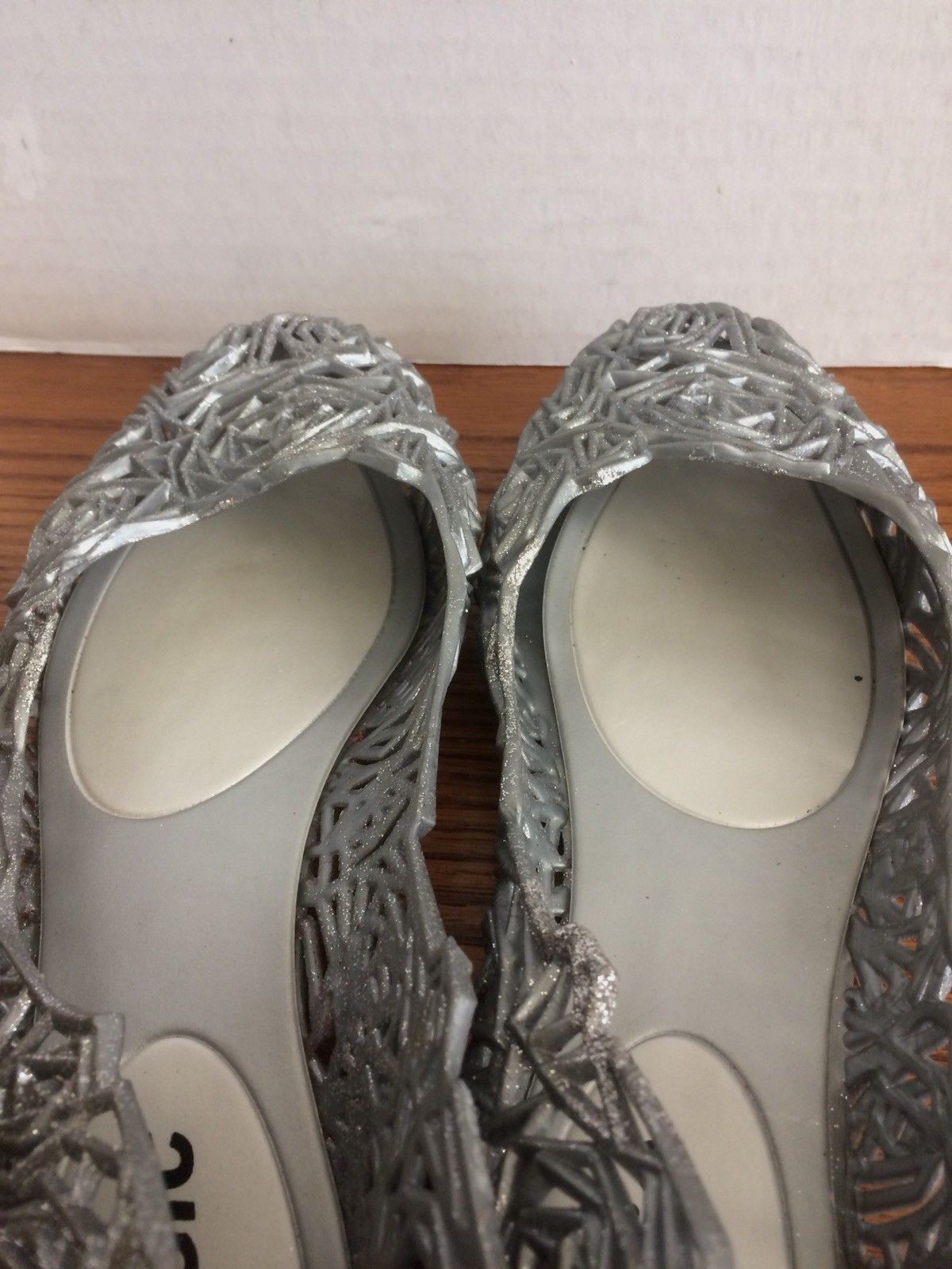 Logic Plastic Shoes Flats Women's Size 8 Gray Silver