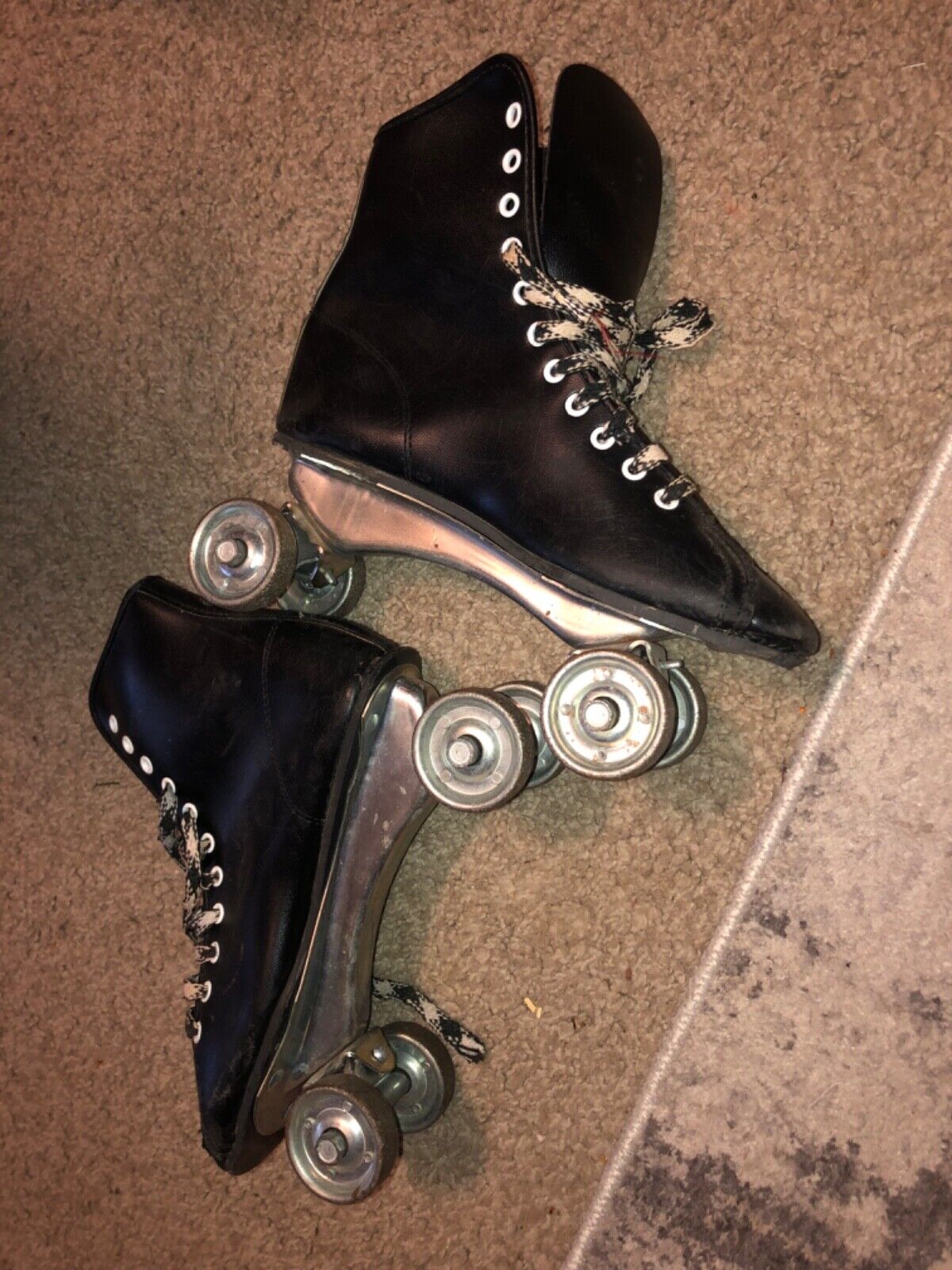 Vintage Roller Skates OFFICIAL ROLLER DERBY Steel Wheel Vintage Roller Skates OFFICIAL ROLLER DERBY Steel Wheel