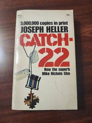 Catch-22 by Joseph Heller 1970 5th Printing Dell Paperback Edition 