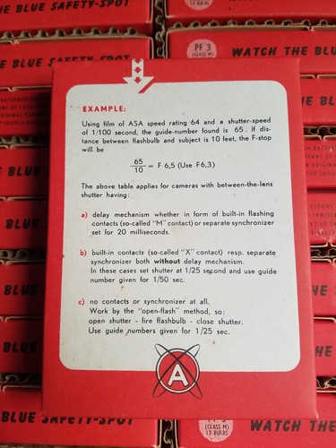 NOS Norelco Photoflashbulbs PF3 Camera Bulbs  FULL CASE in Original Shipping Box