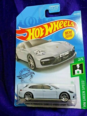 hot wheels porsche panamera 2019