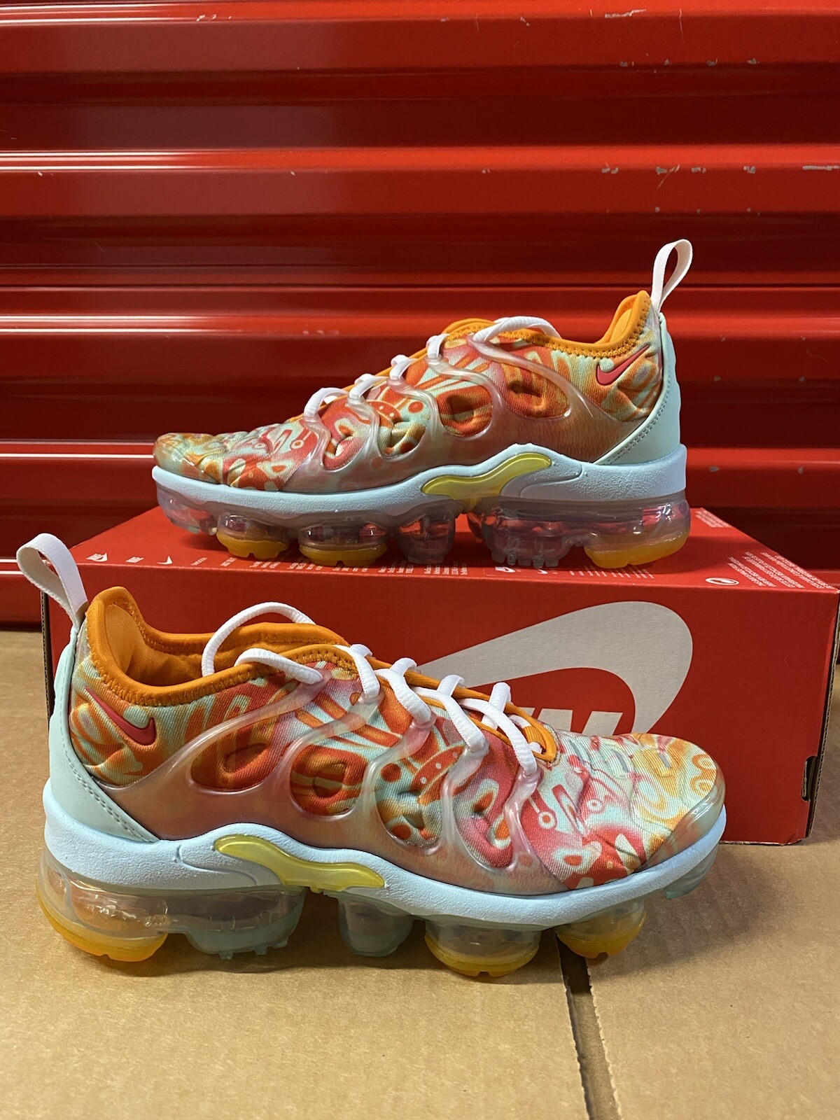 vapormax plus dip dye mint orange