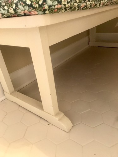 VINTAGE Breakfast Nook Table & 2 BENCHES~IVORY PAINTED WOOD~NICE