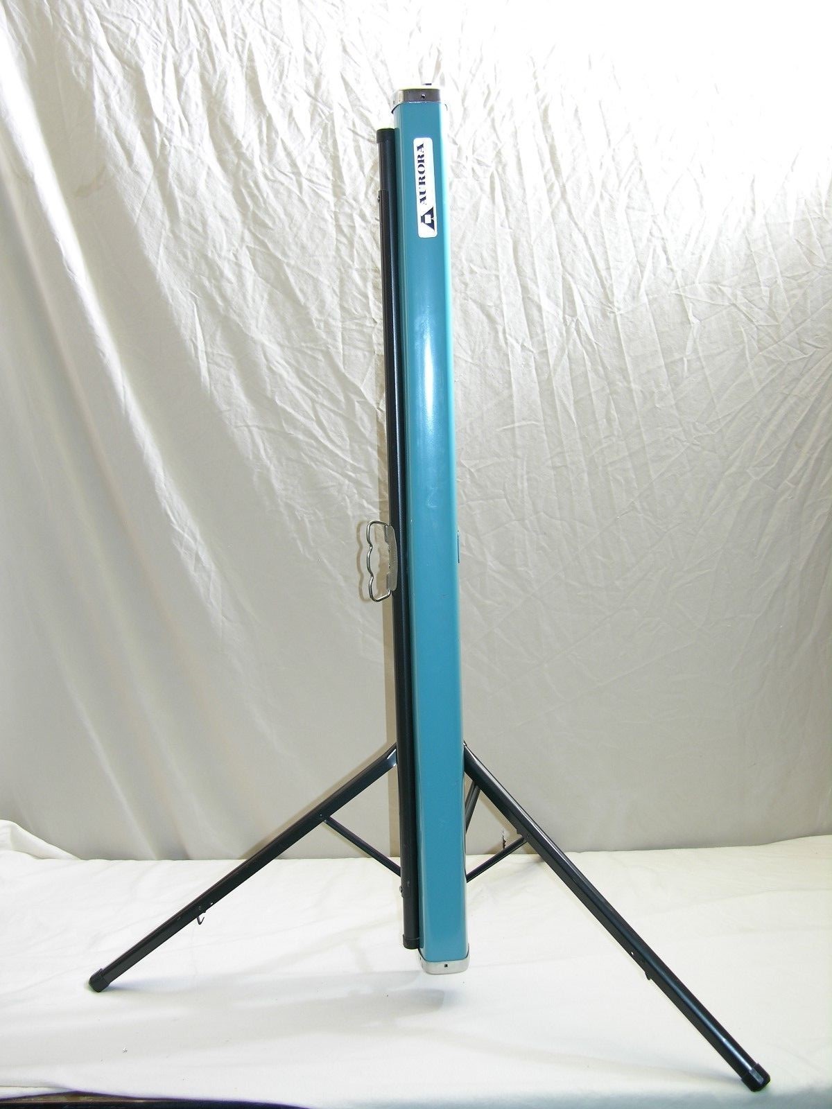 Vintage Aurora Portable Projector Screen 39X39
