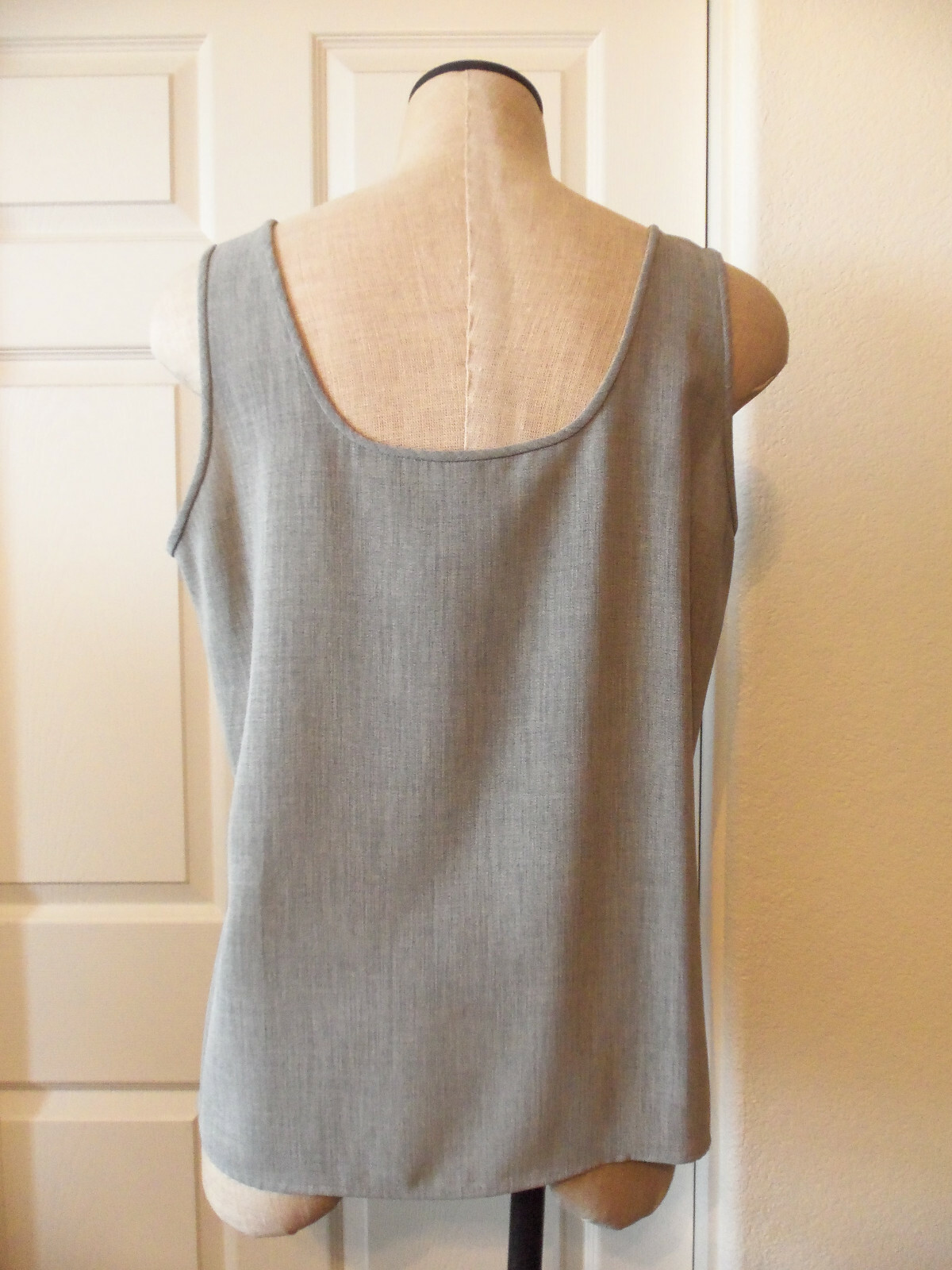 BETU Gray Heather 100% Polyester Scoop Neck Sleeveless Top - L
