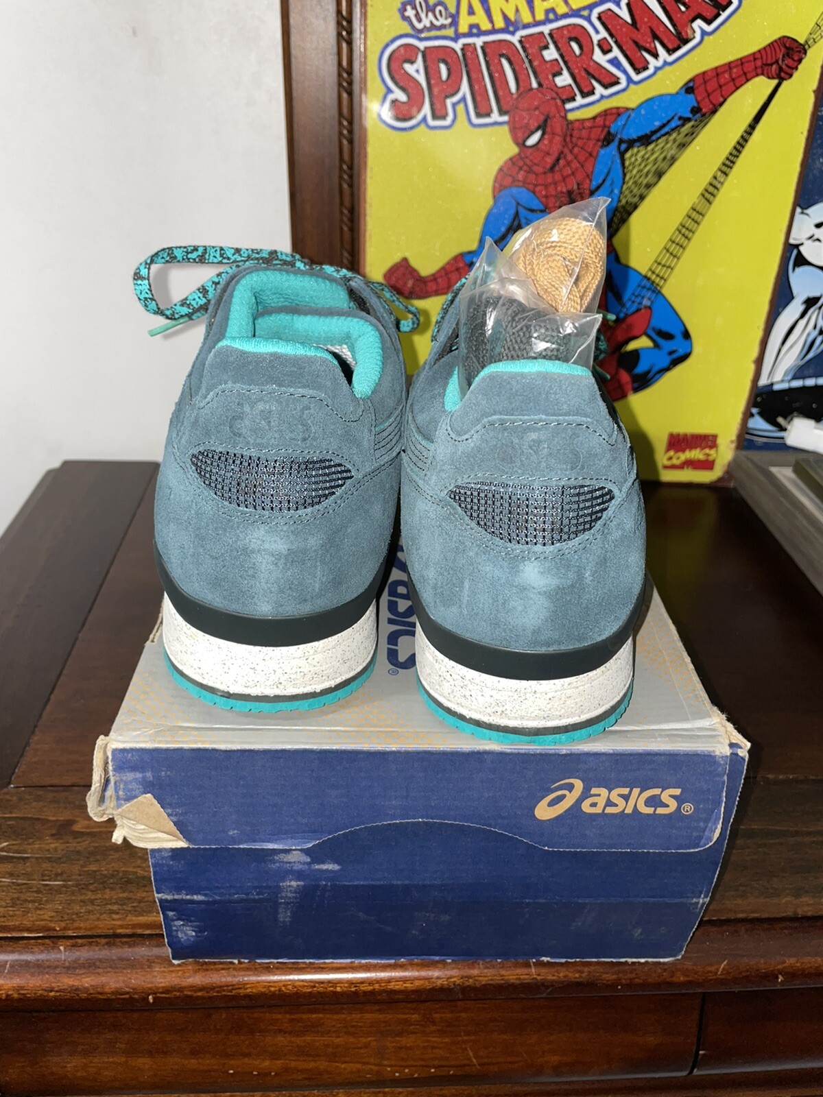 asics three lies