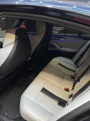 image 4 of interior