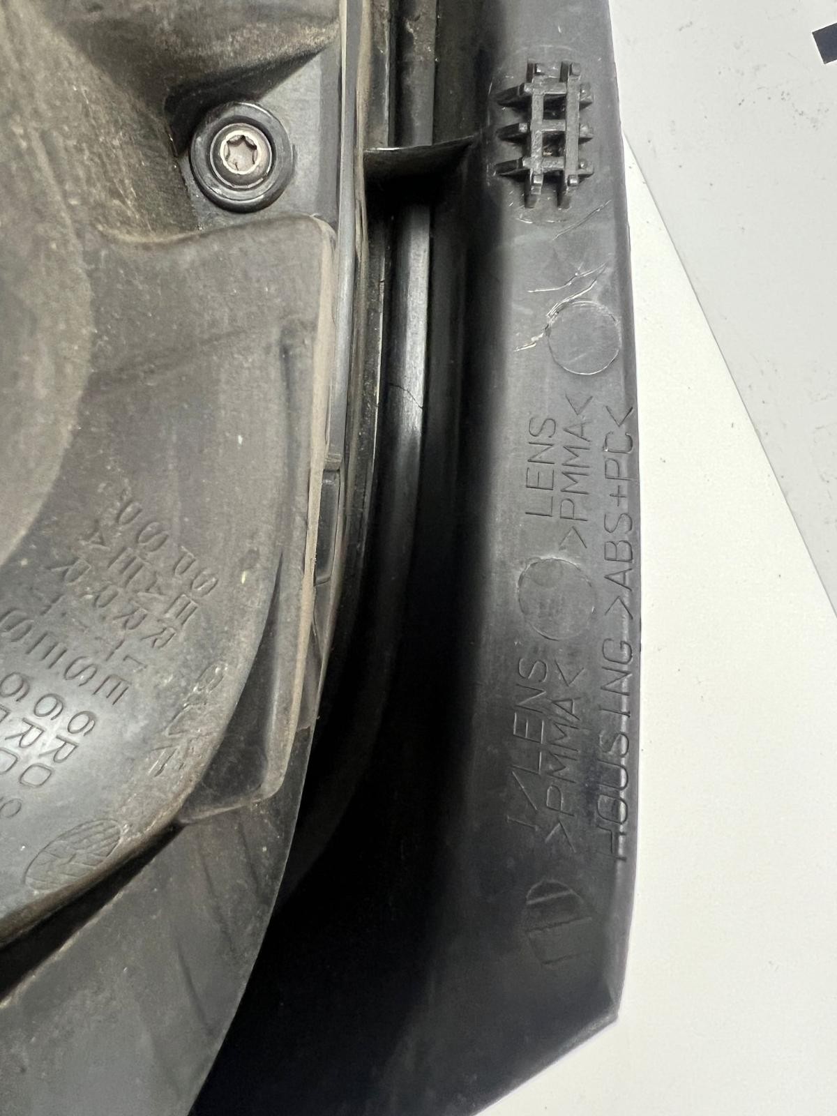 HYUNDAI VELOSTER FS 10/2011-02/2018 RIGHT TAILLIGHT IN BODY LED TYPE - thumbnail 2