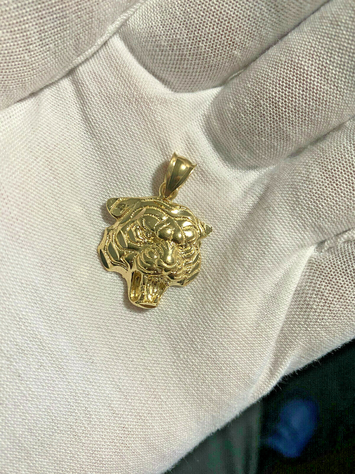 Pre-owned Tiger 14k Solid Yellow Gold High Polished Diamond Cut  Head Charm Pendant.