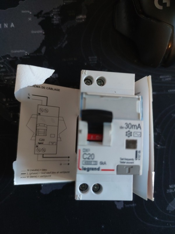 Legrand 410706 - Disjoncteur DiffÃ©Rentiel 20a 30ma Type Ac - 1p+N