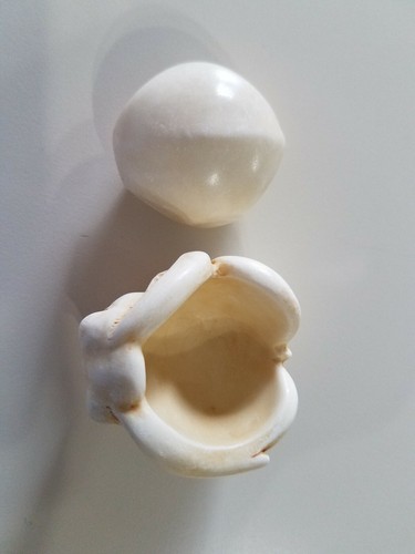 HARMONY KINGDOM ROLY POLY FERGIE MEAN RABBIT NEW RETIRED NEW IN BOX