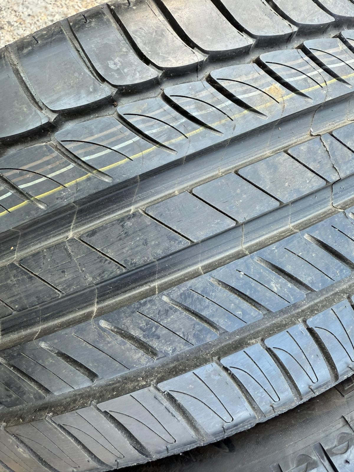 New 245 45 17 Michelin, RunFlat, XL, AO, ZP, 99Y, x2 A Pair (F1_tyres) FOD L3750