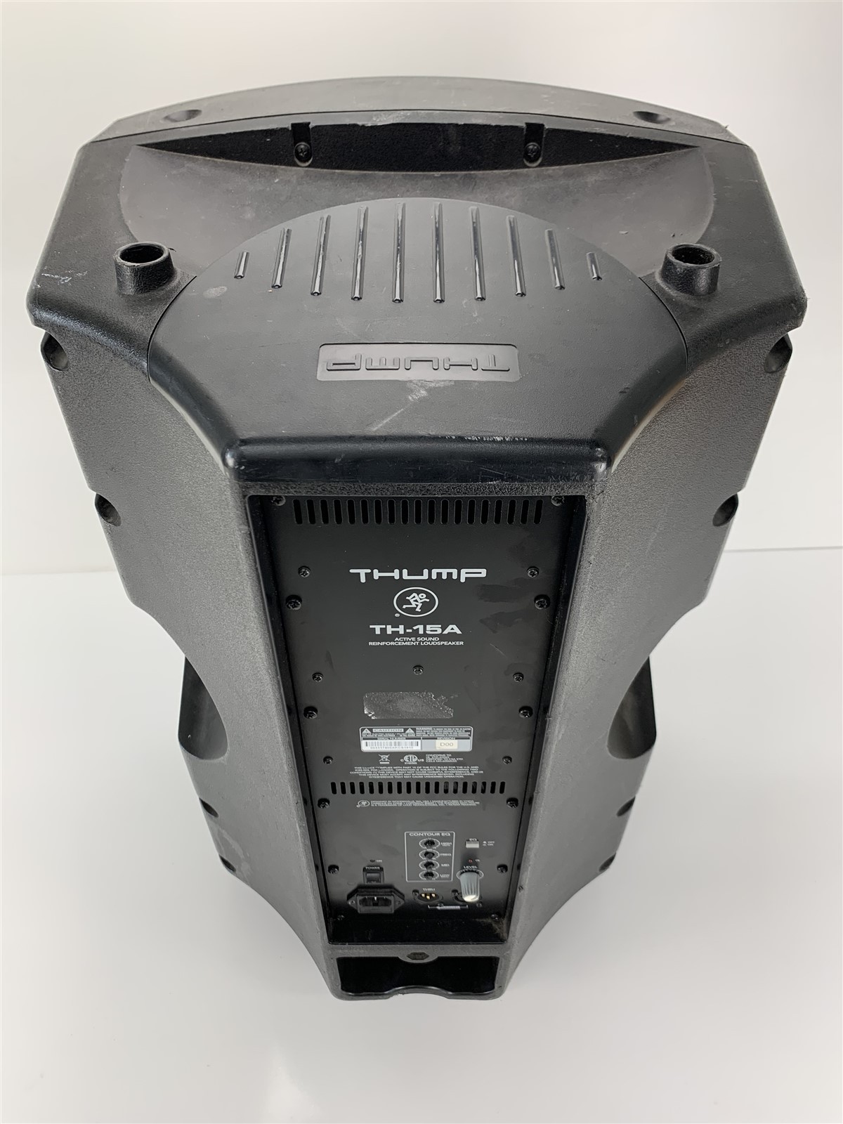 Mackie TH-15A Thump Series 15