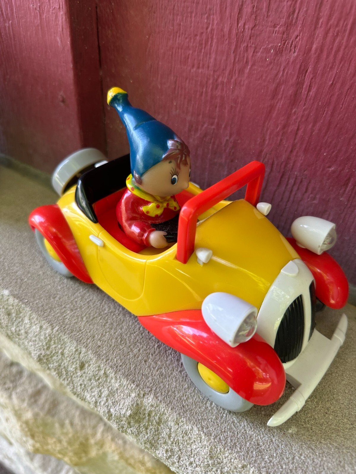 1992 Noddy Nodding Car - Dekker Toys - Vintage Toy Car (S6) 1992 Noddy Nodding Car - Dekker Toys - Vintage Toy Car (S6)