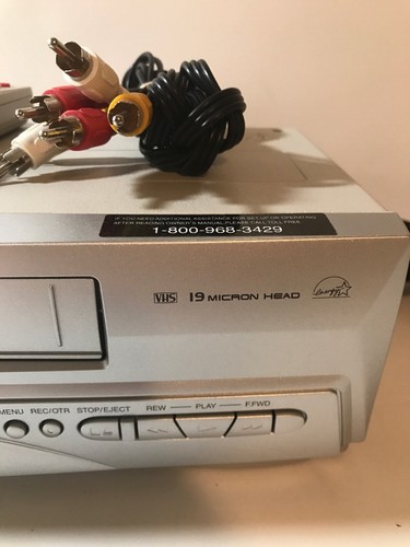 Sylvania SSV6003 4 Head Hi-Fi Stereo VCR VHS Player Video Cassette Remote