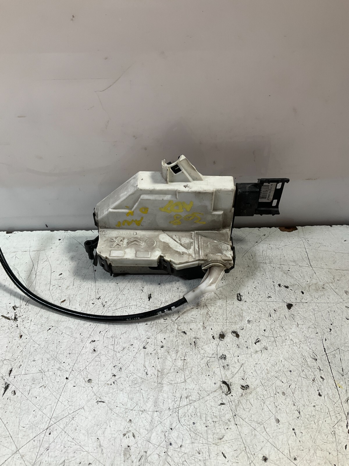 Serratura anteriore destra PEUGEOT 308 PSA567147