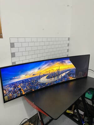 LG 49'' Dual QHD 5120x1440 Ultrawide Curved IPS Monitor 60Hz 5ms HDR10 49WL95C-W