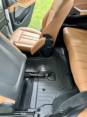 image 12 of interior