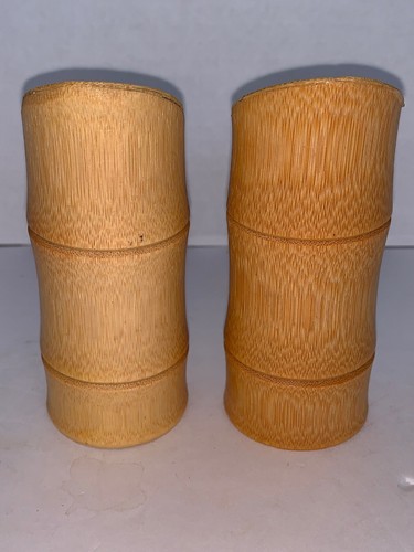 vintage souvenir wooden hawaii salt & pepper 4”