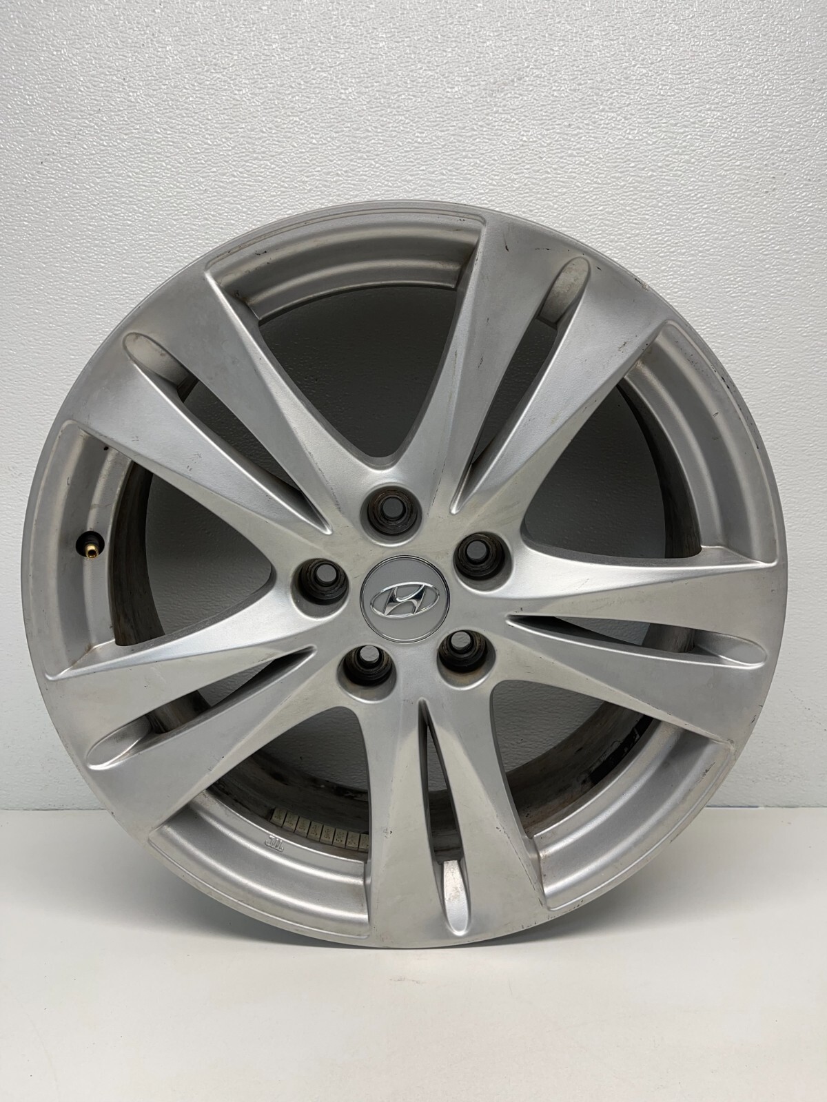 Wheel Rim Hyundai Santa Fe 18 2010-2012 529102B385