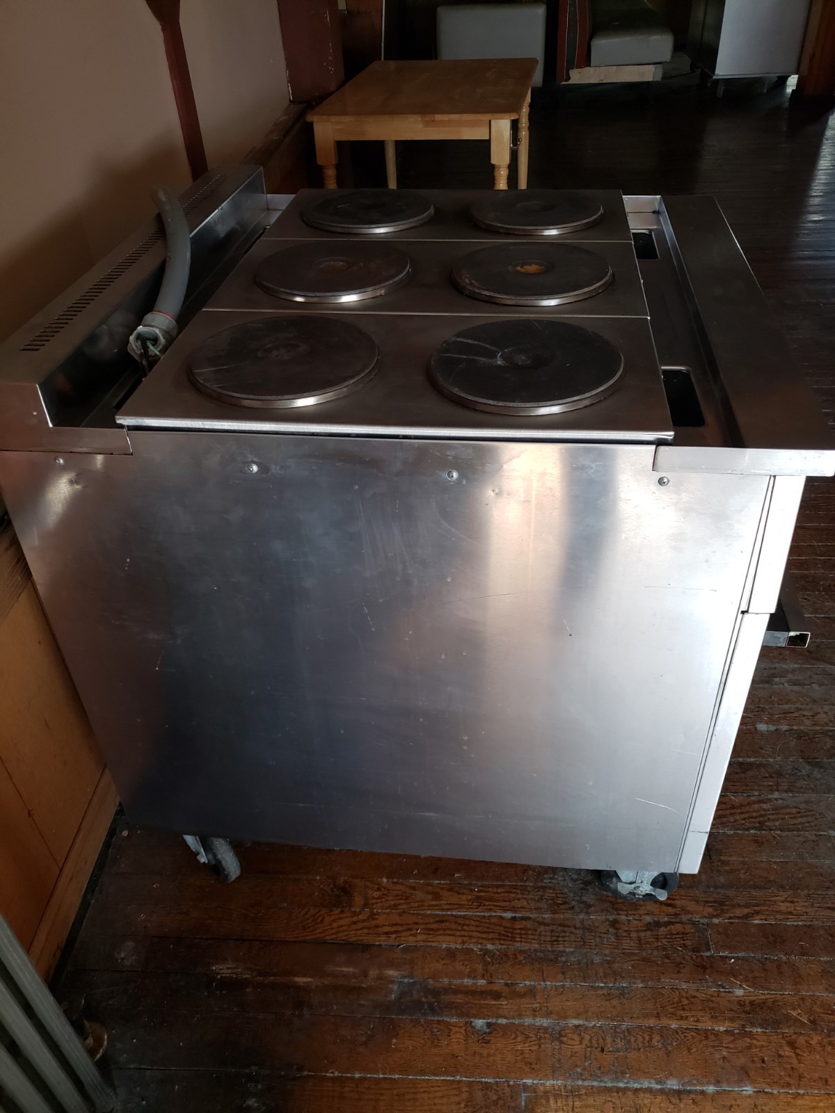 Southbend Electric 6 Burner Range