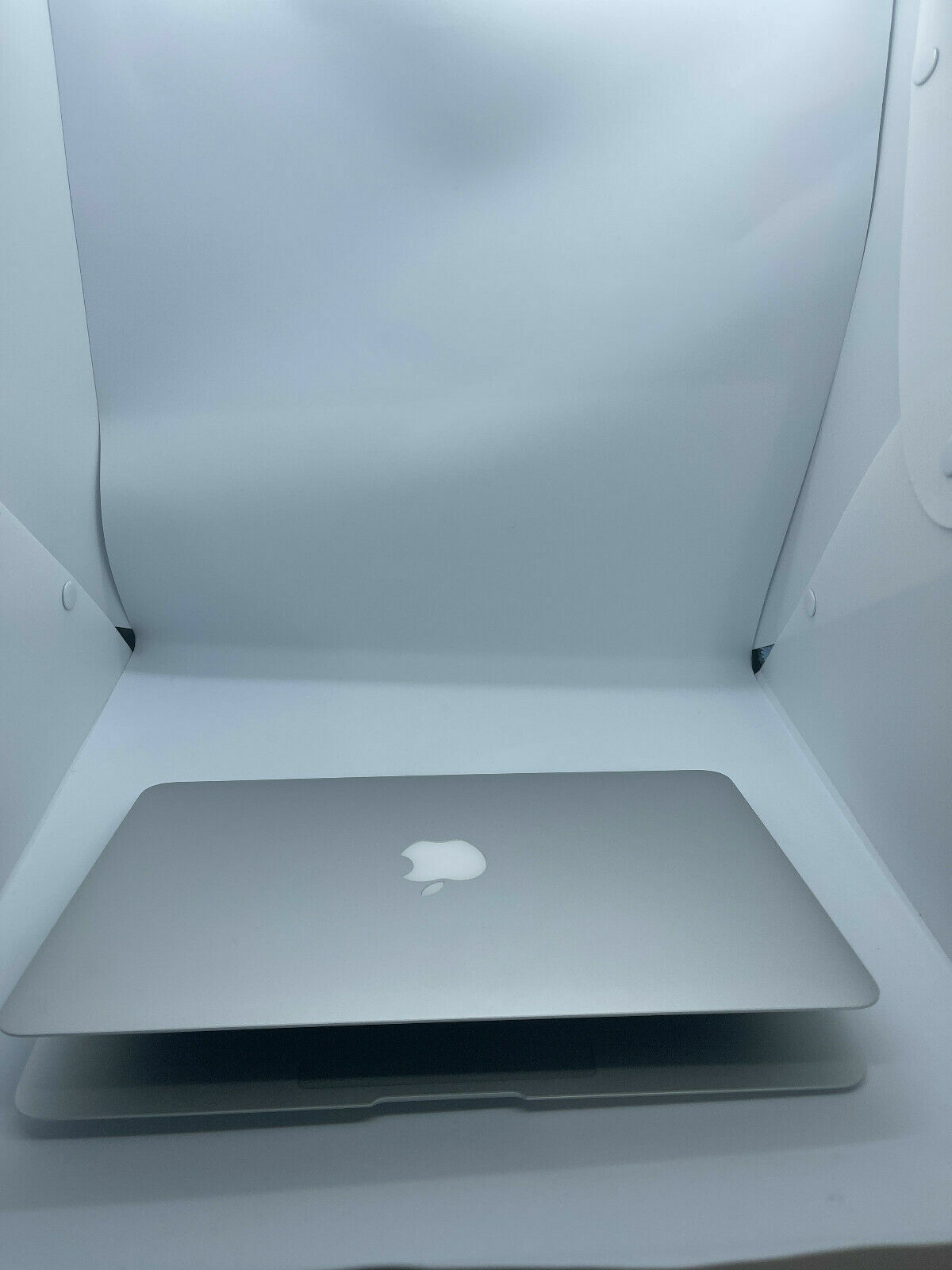 Apple MacBook Air 11 Apple MacBook Air 11