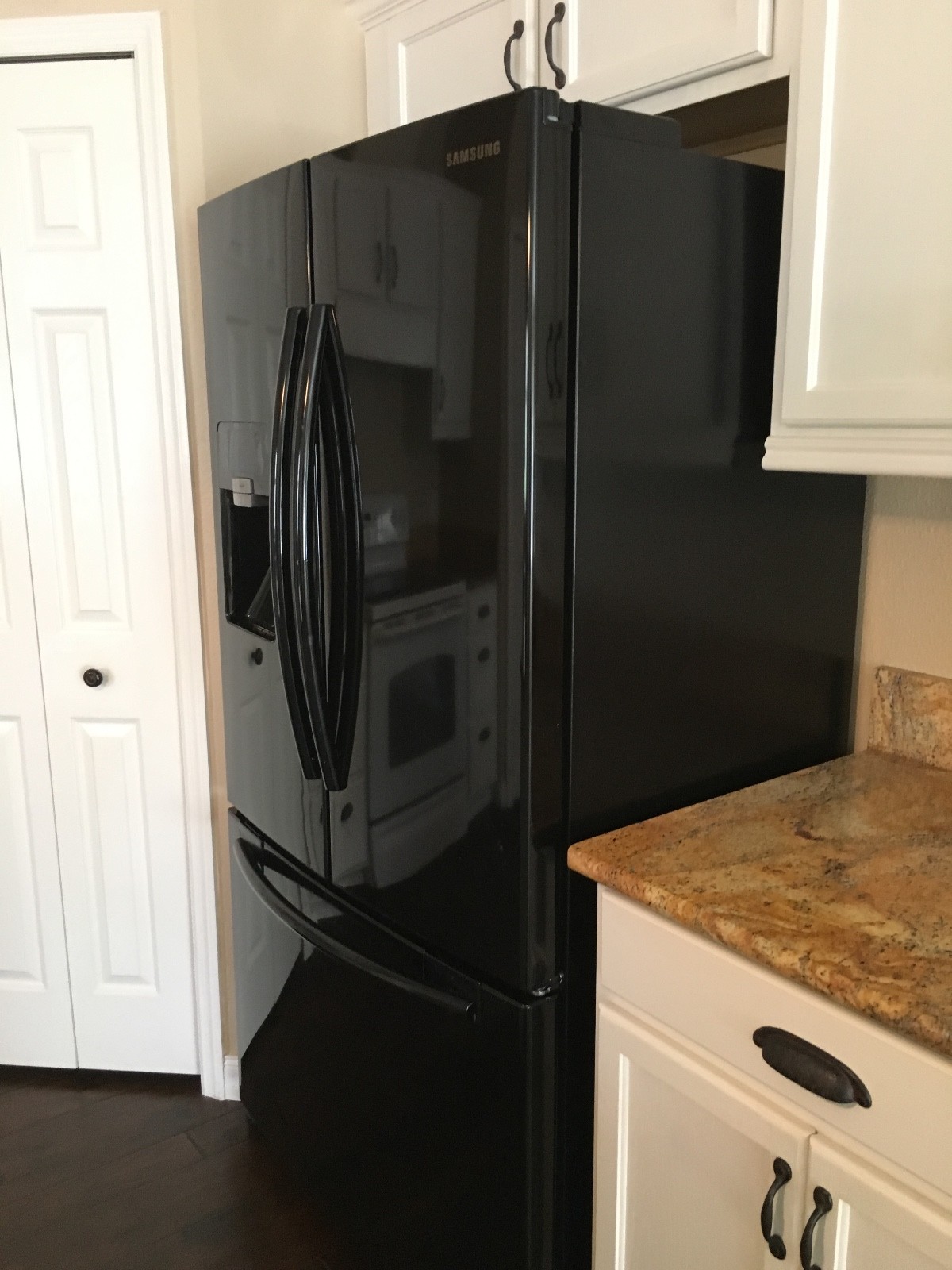 Samsung 23 cu. ft Counter-Depth French Door Refrigerator