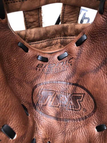 Louisville FPA205YH Girls High End 31” Softball Catchers Mitt Right Throw NWTags