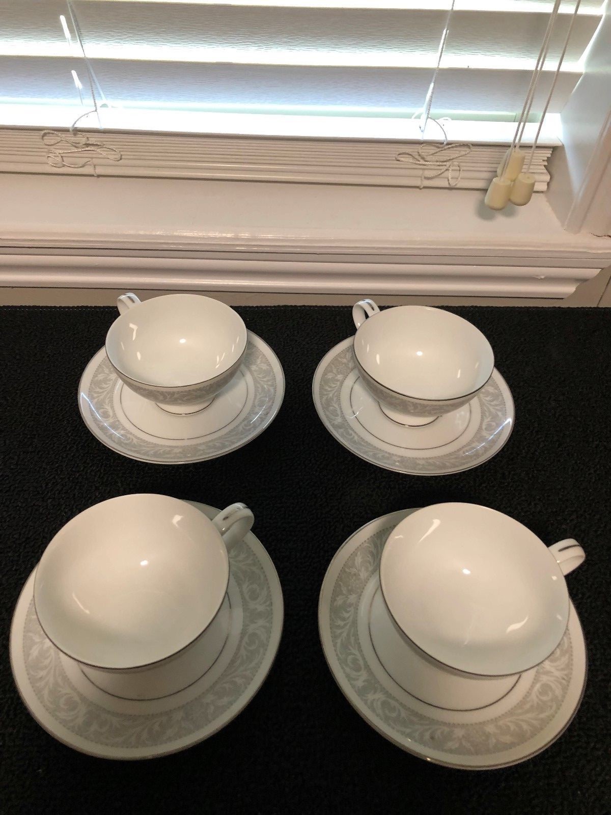 Whitney by Imperial China Japan set of 4 cup & saucer pre-owned