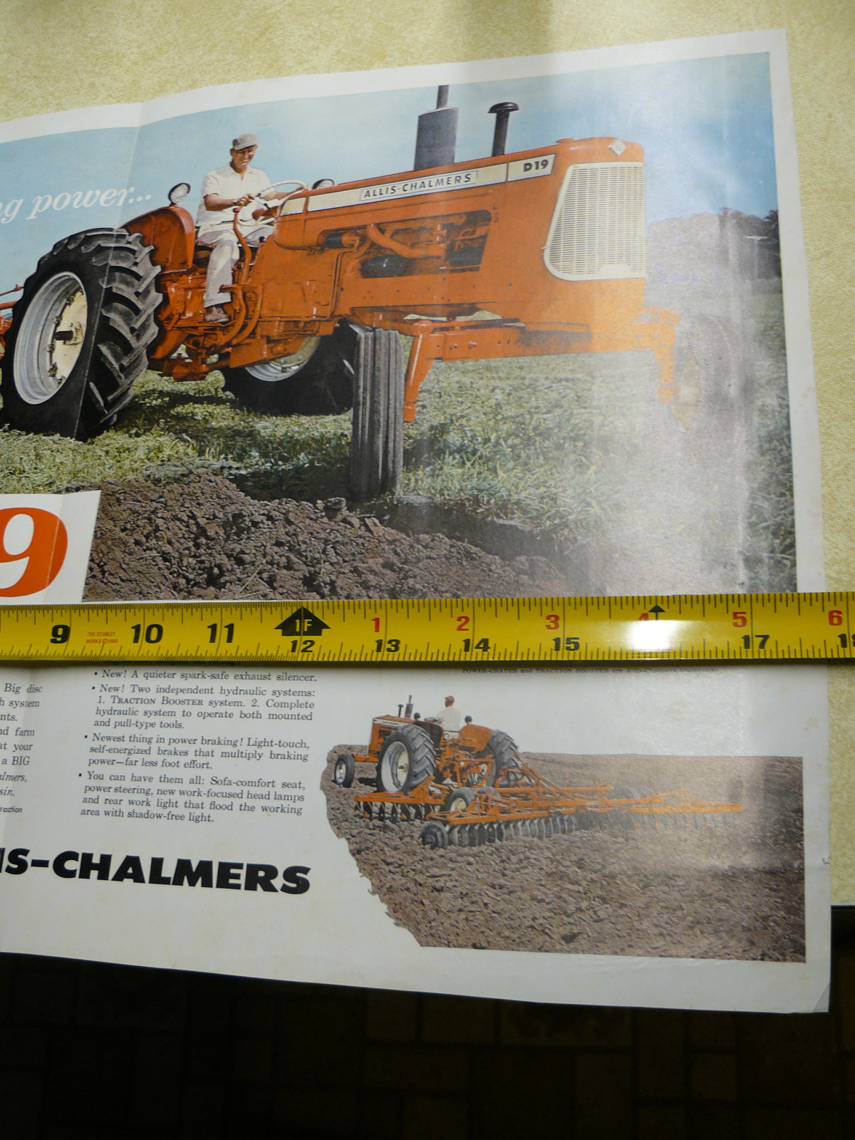 THE FARM QUARTERLY -SPRING 1962 -AD- ALLIS CHALMERS D-19 5-PLOW CLASS 2-PAGE