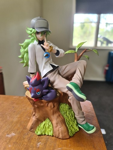 N & Zorua Pokemon Black and White 1/8 Painted Figure Pokemon