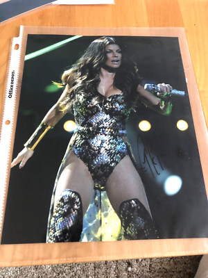 FERGIE Duhamel Autograph 8x10 PIC PHOTO Black Eyed Peas  CERTIFIED AUTHENTIC COA