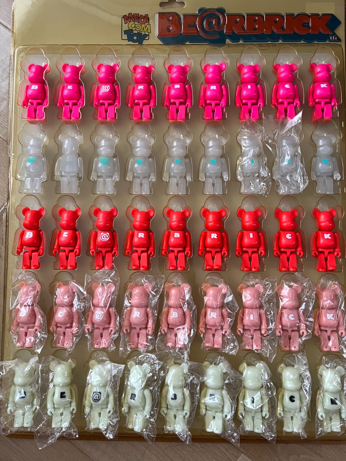 Bearbrick Be@rbrick 100% Medicom Toy Basic Letter Set 9pc Bearbrick Be@rbrick 100% Medicom Toy Basic Letter Set 9pc