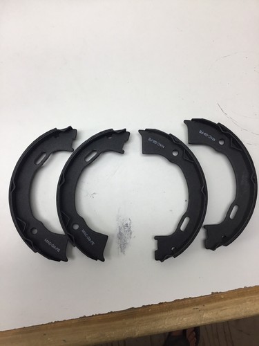 Parking Brake Shoe Rear AUTOZONE/ DURALAST-BOSCH 745. New Old Stock