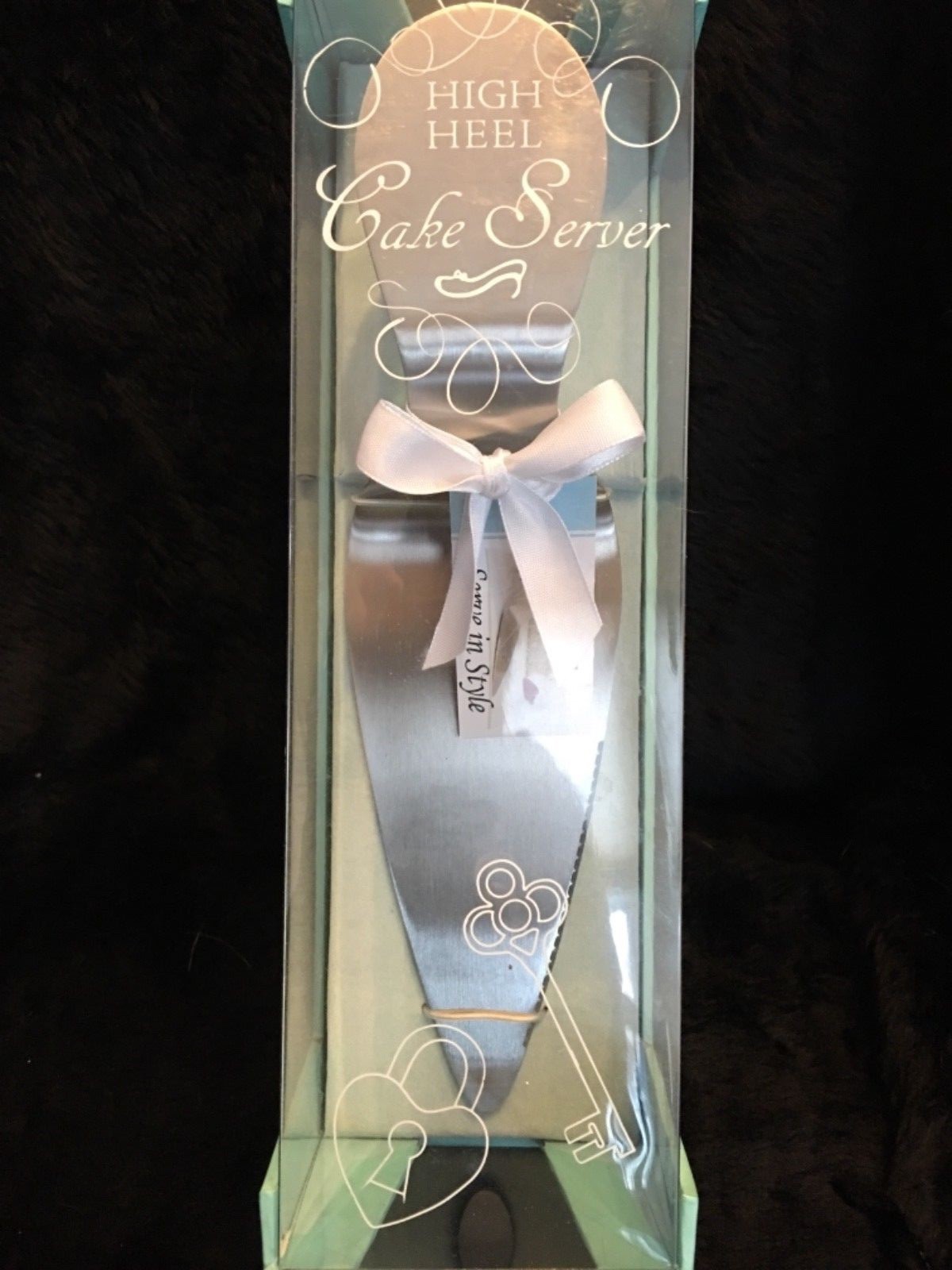 NEW HIGH HEEL CAKE SERVER BLUE WITH REMOVABLE MAGNETIC HEEL