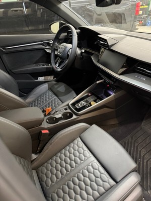 image 4 of interior