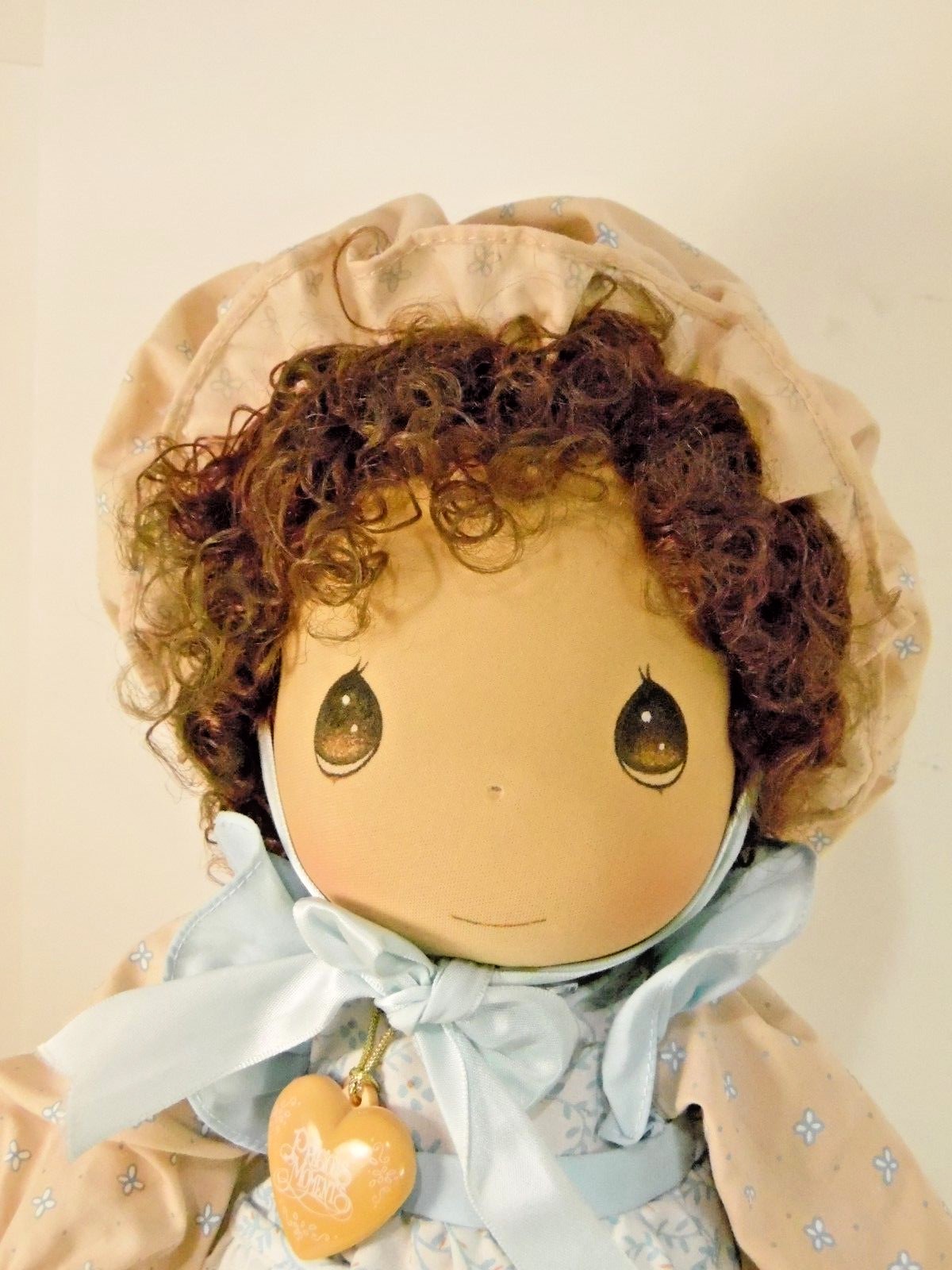 Precious moments doll vintage 1985 HEDI Applause brand 13 inches tall       XU2