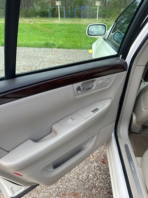 image 5 of interior
