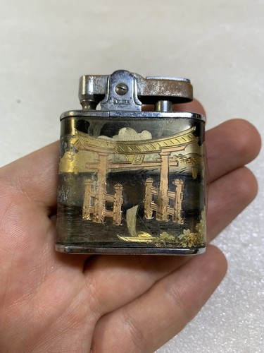 Vintage Asian Japanese Design Prince Automatic Super Lighter Vintage Asian Japanese Design Prince Automatic Super Lighter