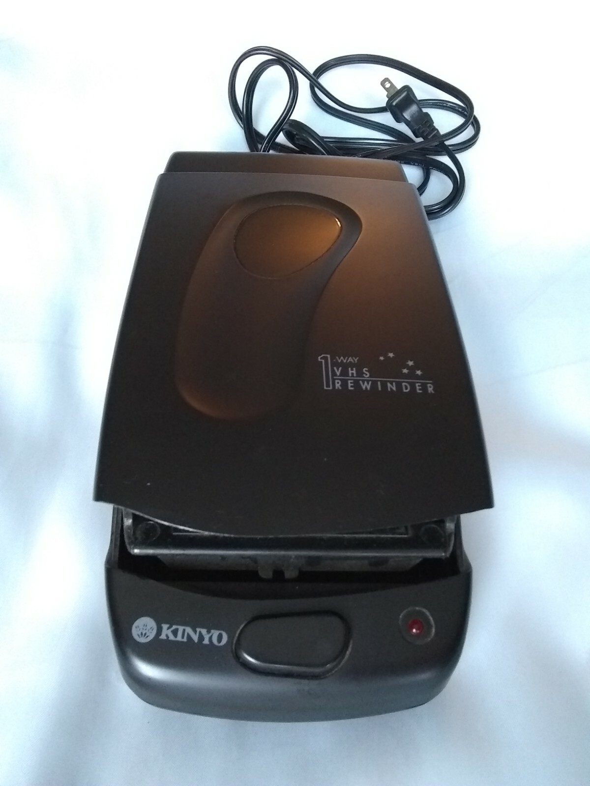 Kinyo UV-428 VHS Video Cassette Tape Rewinder