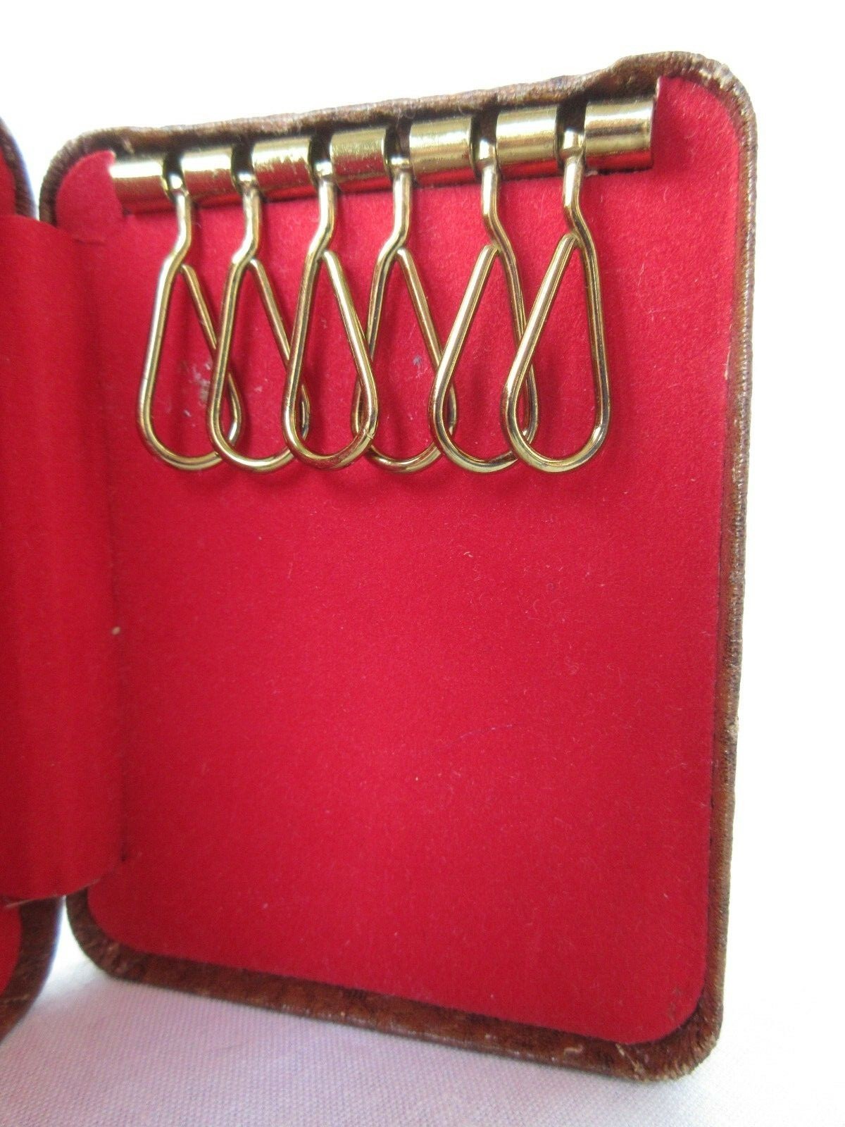 Vintage Men's Metal Key Holder Keeper Hinged Case Box 6 Keys Excellent Condition