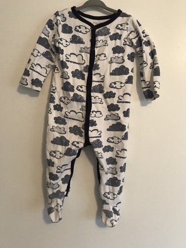 Gender  Neutral baby clothes lot Boy Or Girl Size 9months