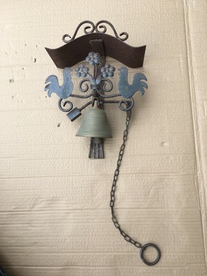 Vintage Rustic Double Rooster Metal Wall Mount Brass Door Bell Farm Garden Decor