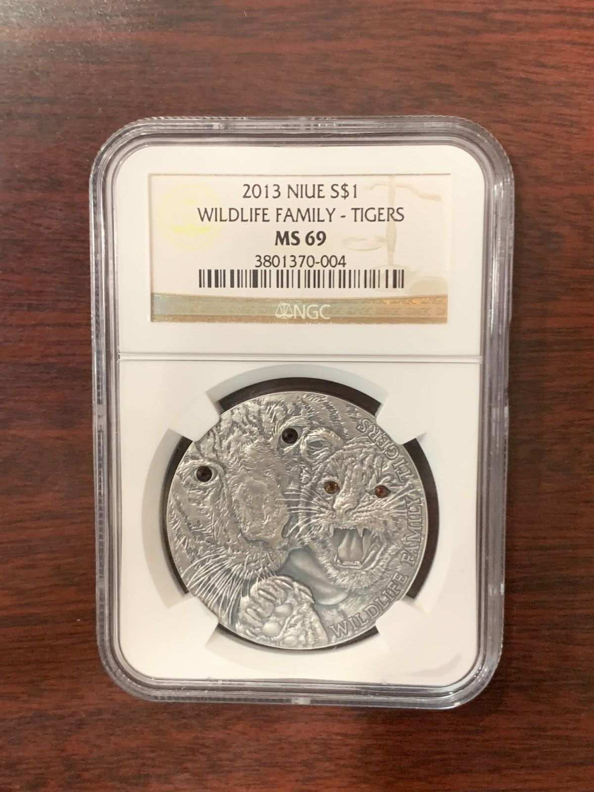 2013 TIGERS WILDLIFE FAMILY SILVER 1 OZ COIN SWAROVSKI