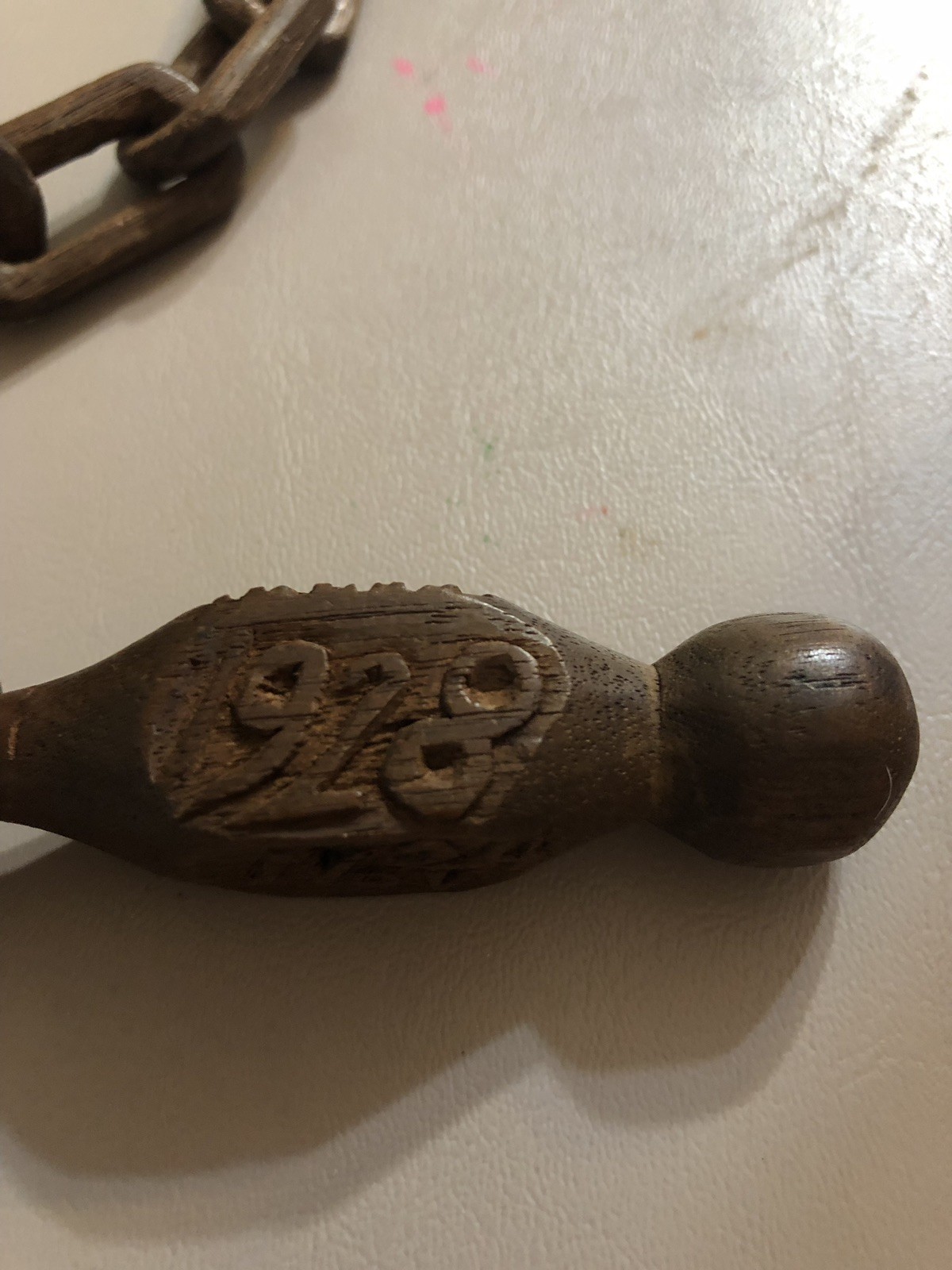 Vintage Hand Carved Wooden Chain with etching Nov 24, 1928 Emma Hanna S01