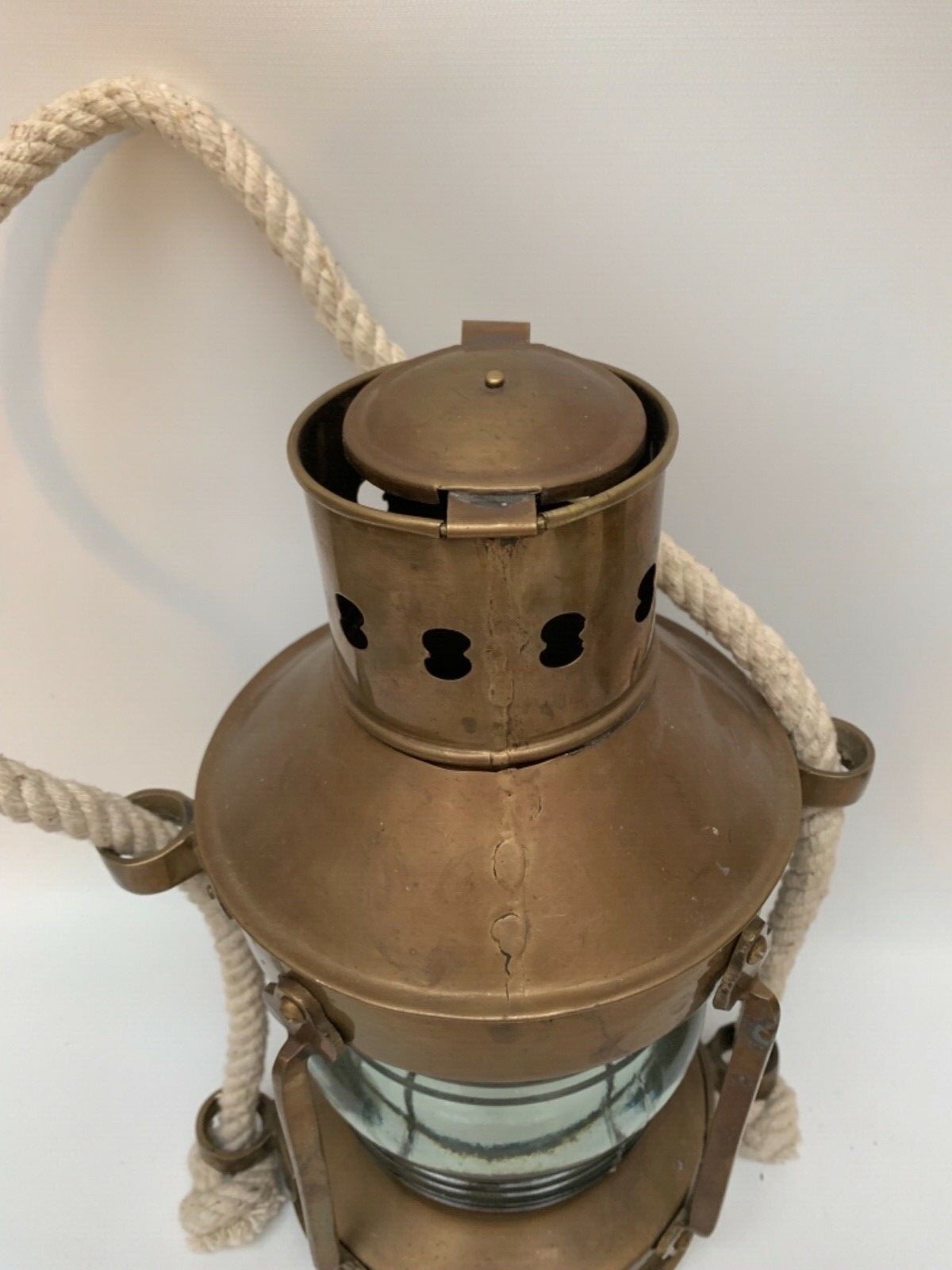 Vintage Brass Ships Lantern Masthead Light Maritime Oil Lamp w/ Rope